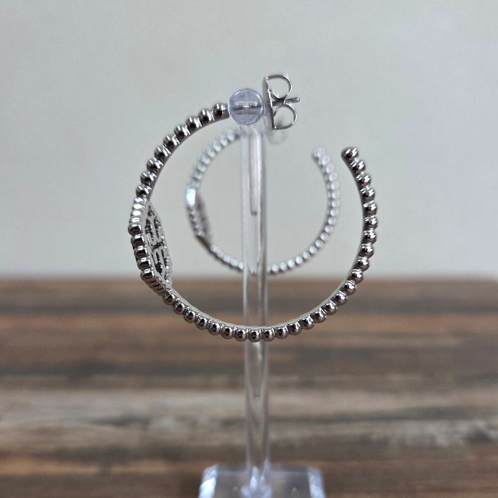 Tory Burch Silver Milgrain Hexagon Double T Logo Hoop Earrings - Picture 4 of 6